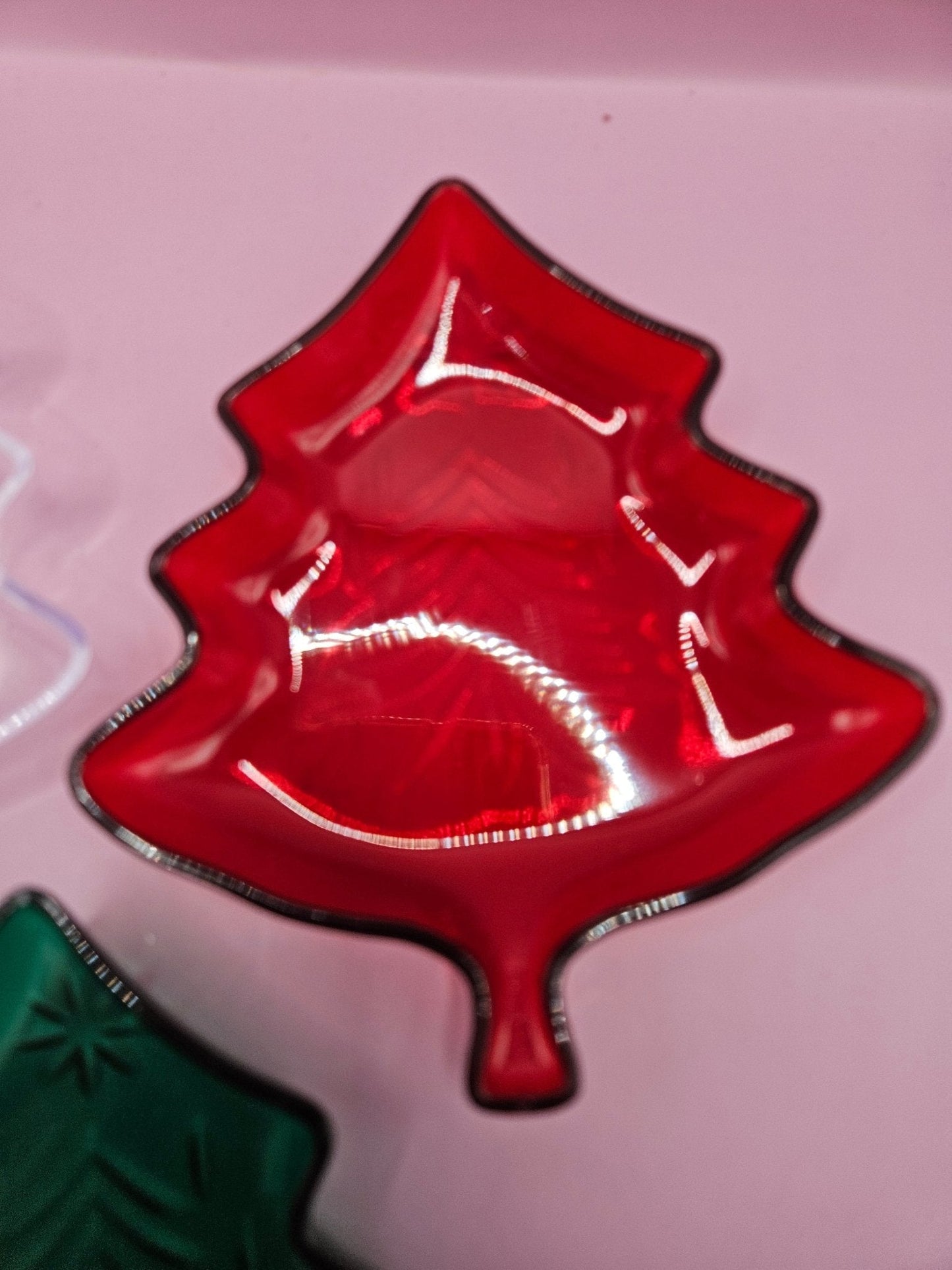 Vintage Set of Three Small Tree-Shaped Dishes (Hard Plastic)