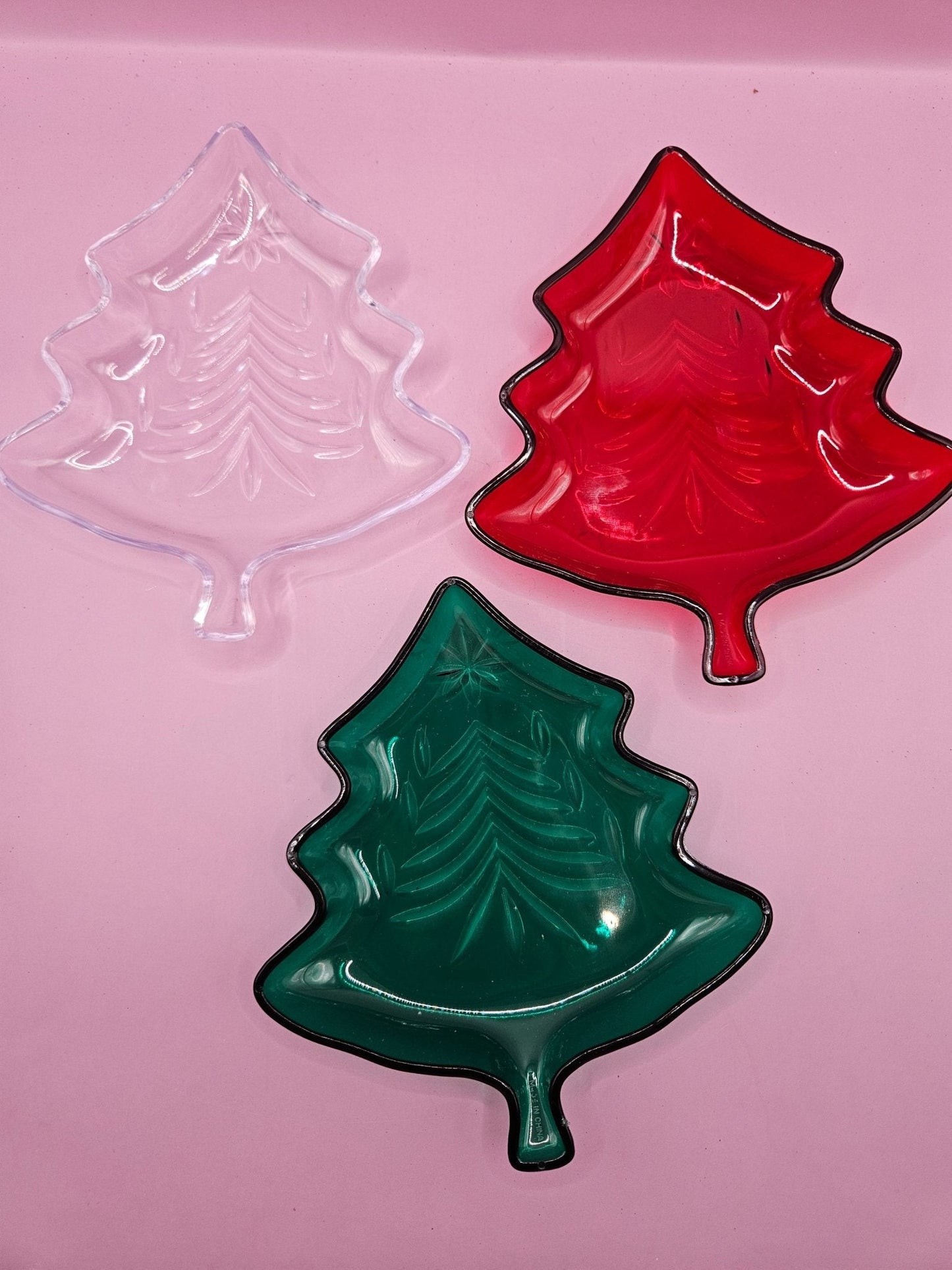 Vintage Set of Three Small Tree-Shaped Dishes (Hard Plastic)