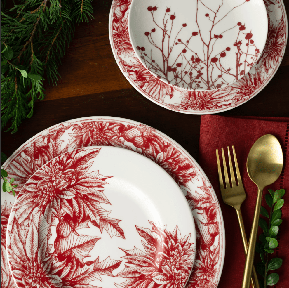 Winterberries Dinnerware & Serving Pieces