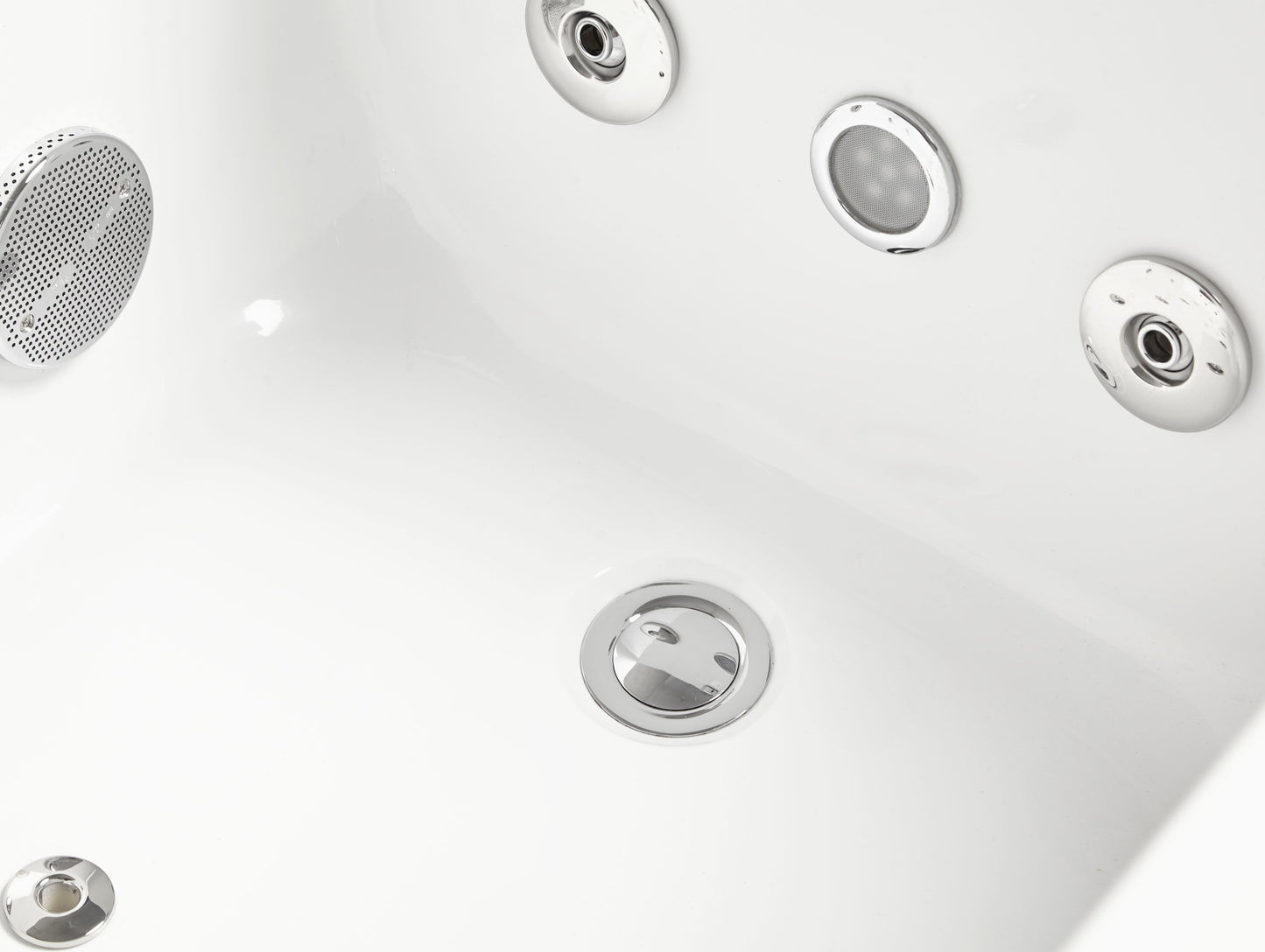 EAGO AM154ETL-R5 5 ft Acrylic White Rectangular Whirlpool Bathtub w Fixtures