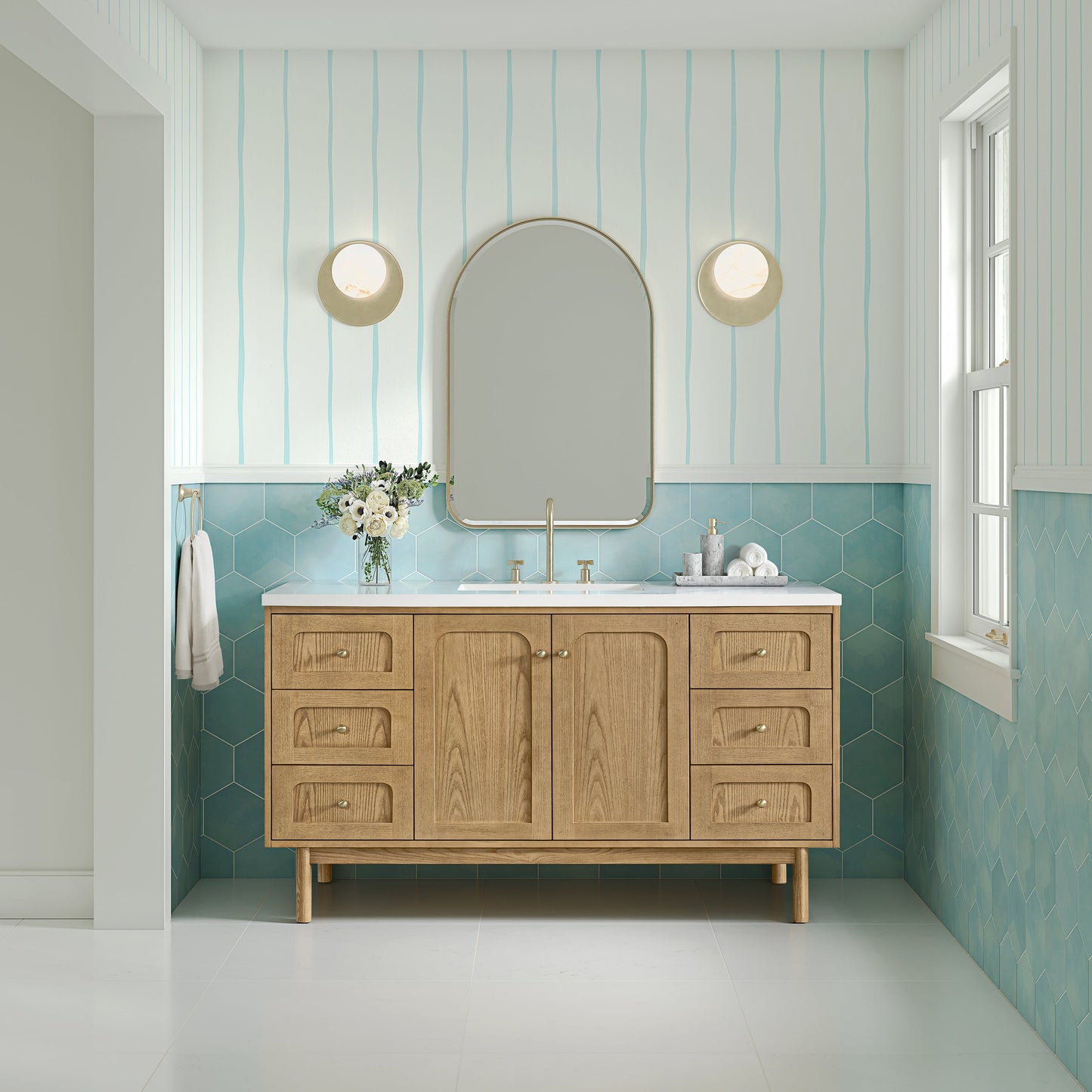 Laurent 60" Single Vanity, Light Natural Oak