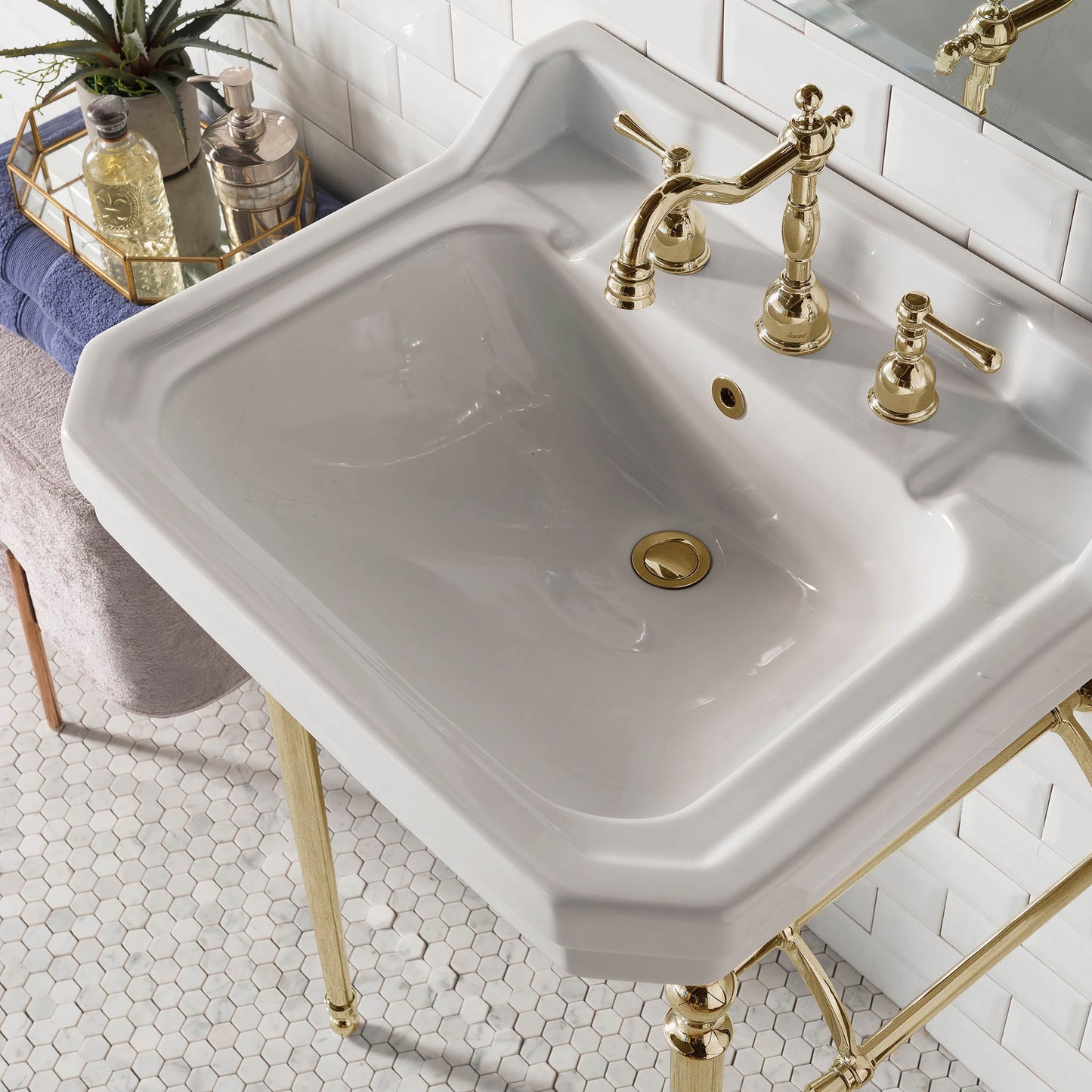 Wellington 24" Single Console Single Sink w/ Stand